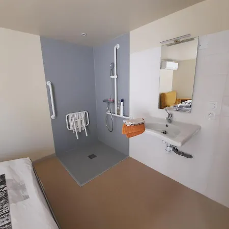 Guest house Avec Douche Et Toilettes Castelnau-Montratier